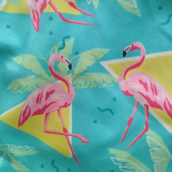 Men's size M swim trunks - Picture 3 of 6